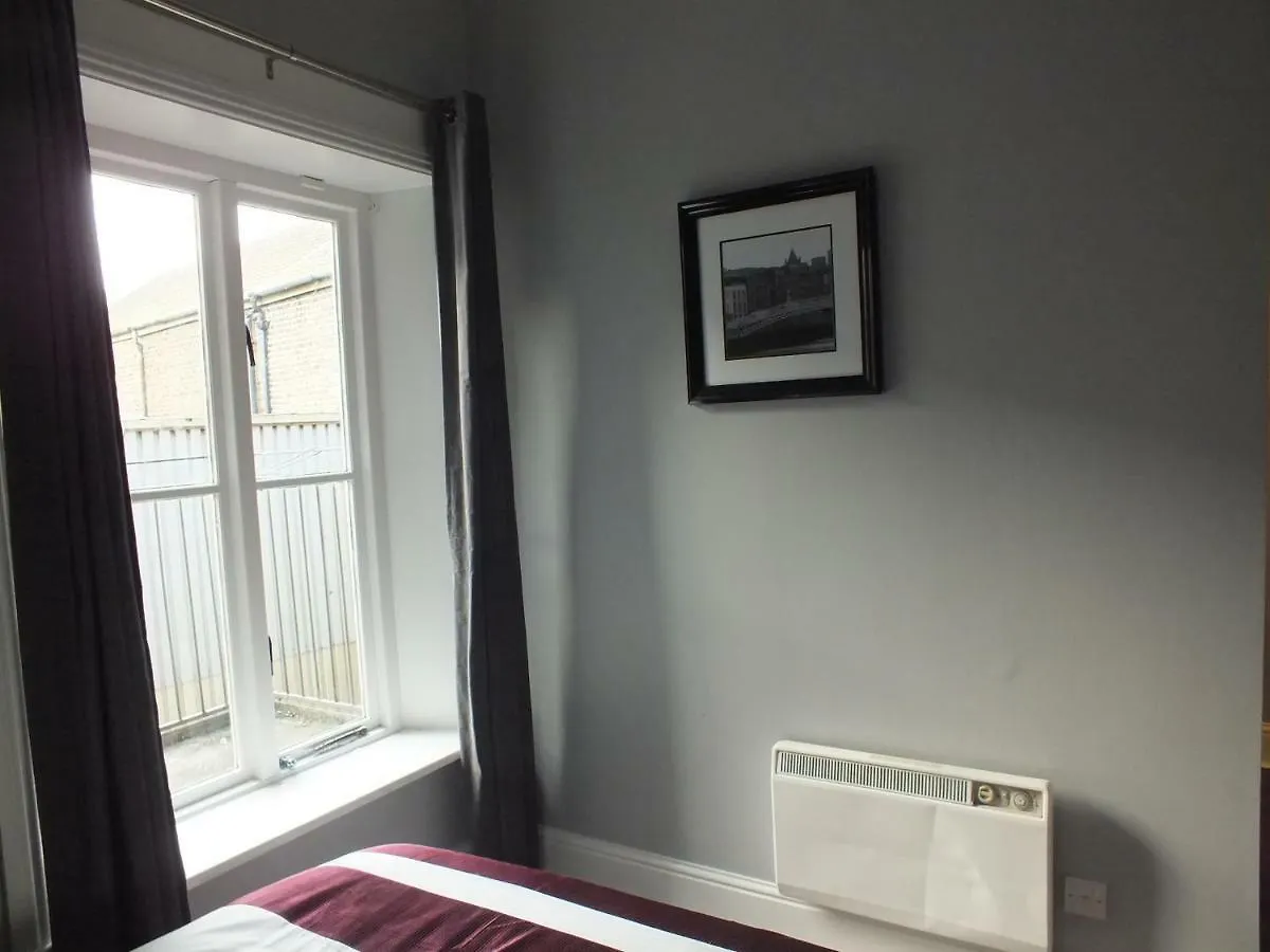 Central Dublin Apartment 0*,